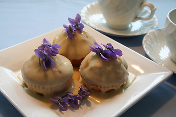 Image showing Muffins with ganache