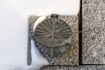 Image showing Holy water shell at the grave