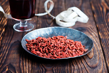 Image showing goji and drink