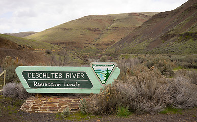 Image showing Deschutes River Recreation Lands Sign US Department of the Inter