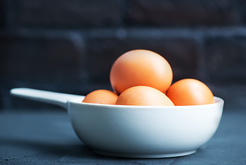 Image showing raw eggs