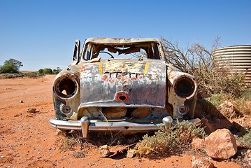 Image showing old car in desert