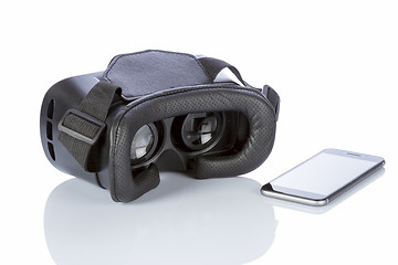 Image showing VR Glasses and smartphone with clipping path for screen on white