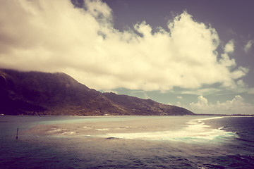 Image showing Moorea island and pacific ocean lagoon landscape