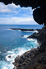 Image showing Cliffs and pacific ocean landscape vue from Ana Kakenga cave in 