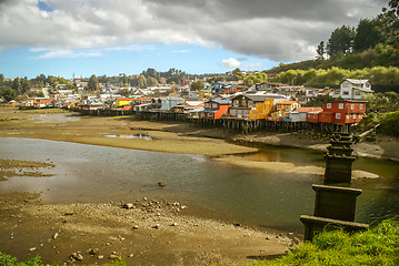 Image showing Houses near water