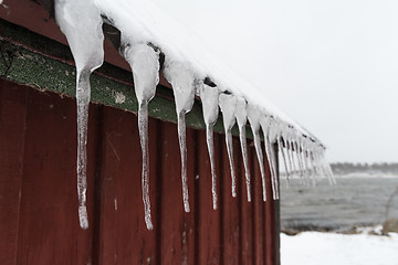 Image showing Roof with icecicles