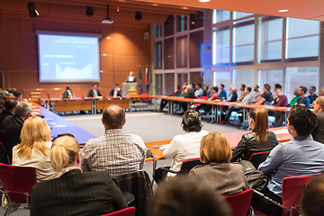 Image showing Public speaker giving talk at business event.