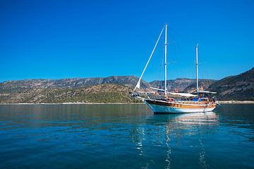 Image showing yacht on bay