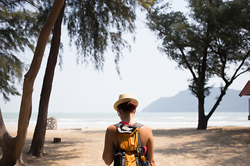 Image showing Photo of girl from back