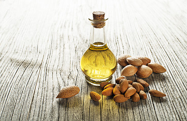 Image showing Almond oil