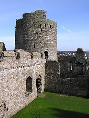 Image showing Kidwelly Castle 2