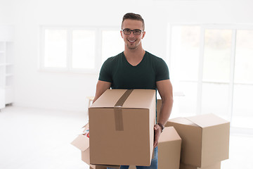 Image showing Moving to a new apartment