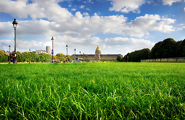 Image showing Lawn near Les Invalides