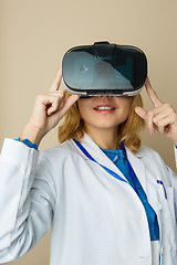 Image showing Woman in virtual reality glasses