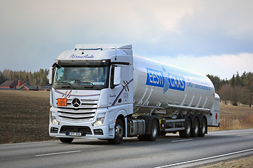 Image showing Semi Tanker Hauls Natural Gas