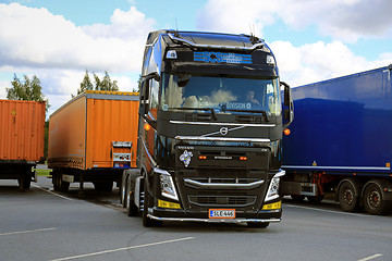 Image showing Volvo FH Truck Driver Detaches Cargo Trailer