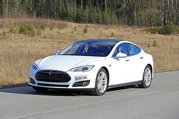 Image showing White Tesla Model S Electric Car on the Road