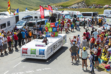 Image showing Ibis Budget Hotels Truck - Tour de France 2015