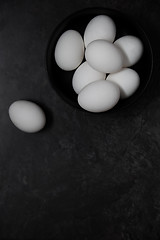 Image showing Chicken eggs in a bowl