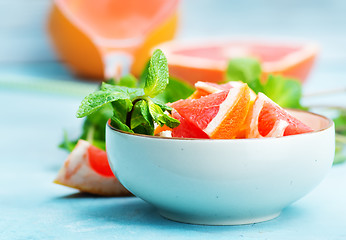 Image showing grapefruit and juice