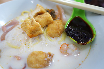 Image showing Famous Penang white curry noodle