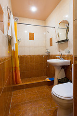 Image showing Bathroom combined with toilet in the hotel, general view