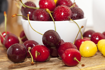 Image showing maroon ripe cherries