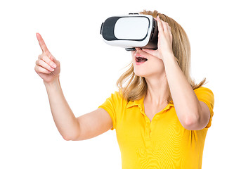 Image showing Woman in VR glasses