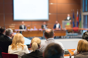 Image showing Public speaker giving talk at business event.