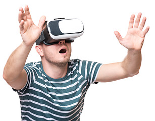 Image showing Man in VR glasses