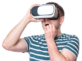 Image showing Man in VR glasses