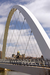 Image showing Des Moines Iowa Capital Building Government Pedestrian Bridge