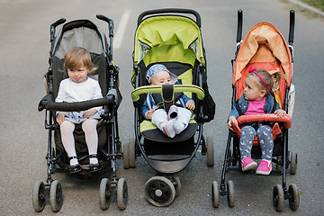 Image showing babies in the park