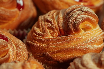 Image showing American cruffins with jam 