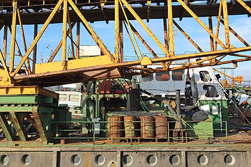 Image showing Barge Crane