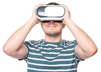 Image showing Man in VR glasses