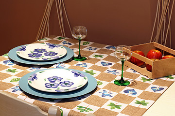 Image showing Table with apples