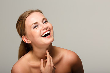 Image showing Beautiful woman with bare shoulders