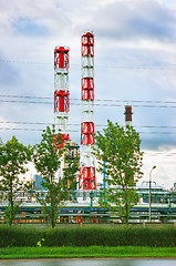 Image showing Towers Of Oil Refinery 