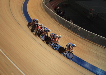 Image showing pursuit Cycling tilt shot