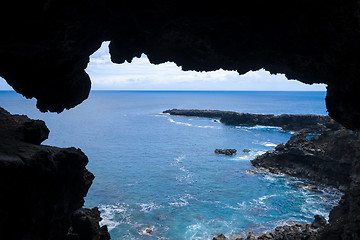 Image showing Cliffs and pacific ocean landscape vue from Ana Kakenga cave in 