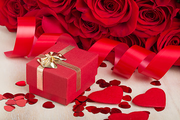 Image showing Valentine gift red roses