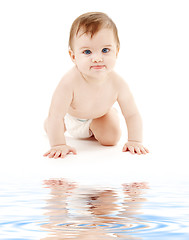 Image showing crawling baby boy