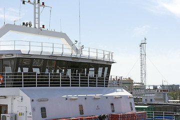 Image showing Wheelhouse of the ship with antennas on the mast