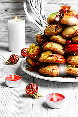 Image showing Christmas croquembouche cake