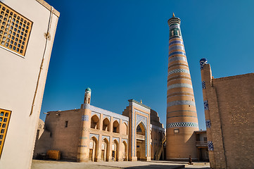 Image showing Large tower in Khiva