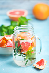 Image showing fresh drink with grapefruit