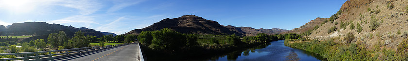 Image showing Wide Panoramic View John Day River Oregon Highway Bridge