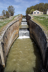 Image showing Canal castilla locks in Fromista
